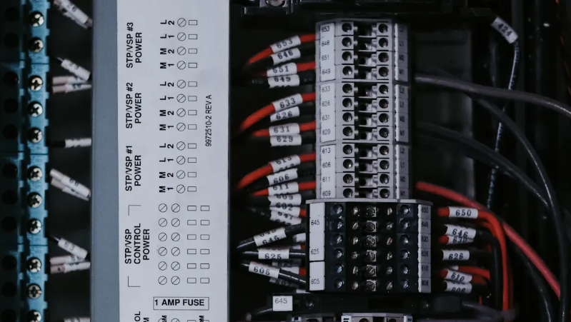 স্বয়ংক্রিয় পাওয়ার ফ্যাক্টর নিয়ামক